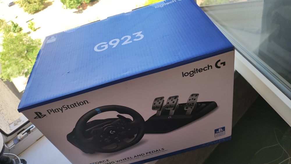 Кермо +  механічна коробка передач G329 Logitech руль