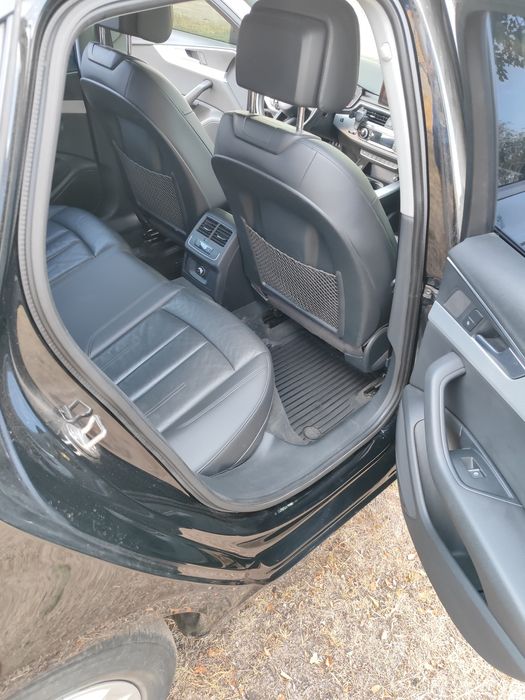 Audi A4 B9 2017 Рік