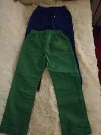 spodnie 128/134 dwie pary niebieskie zielone, spodnie 128/134 2 pary
