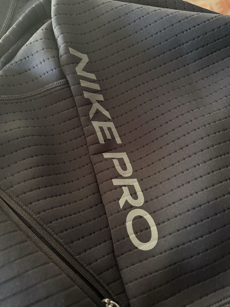 Nike Pro Hoodie tamanho M