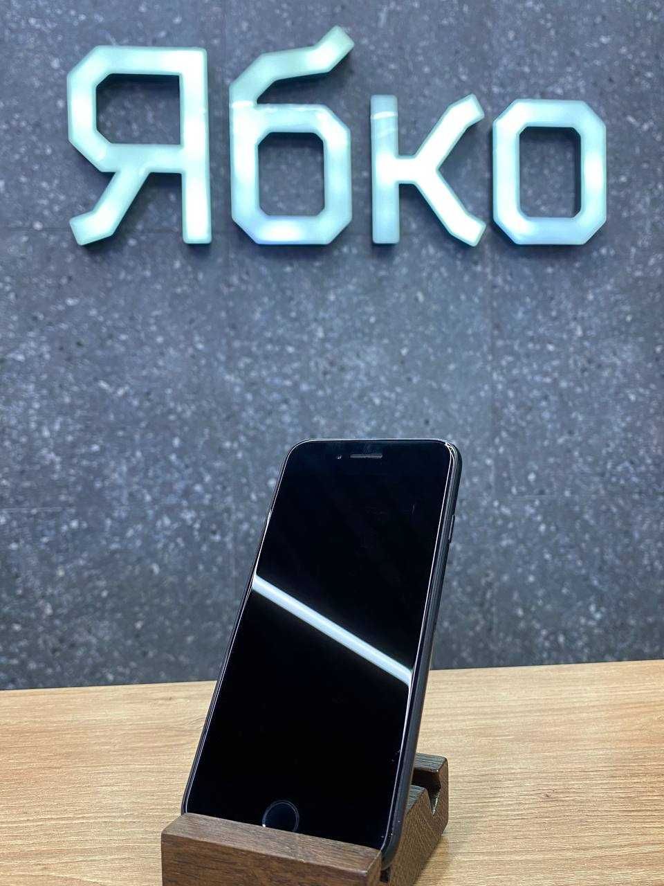 Вживаний IPhone SE 64 black (РОЗСТРОЧКА 0%) ЯБКО ТРЦ Караван