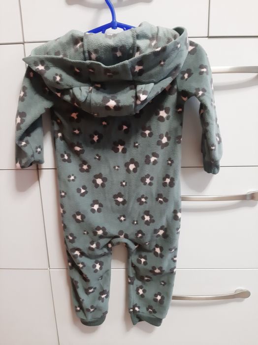 Человек Carter's в хорошем состоянии.