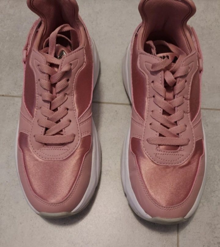 Sneakersy różowe Fila