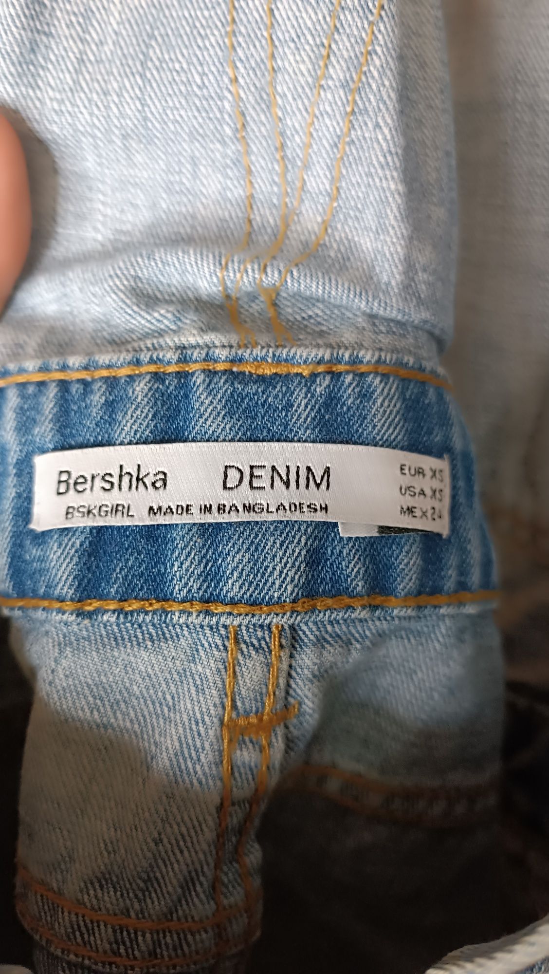 Джинсовий комбінезон шортами Bershka XS