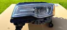 Lampa lewa przednia Jeep Grand Cherokee WK2 2014–2016 Xenon Bi-Xenon