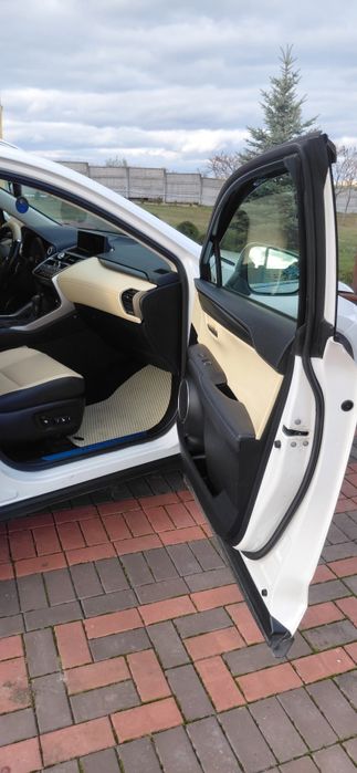 Гибрид Lexus nx 300