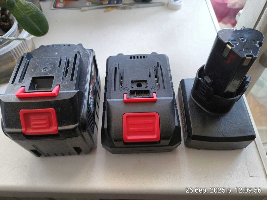 Літієва батарея 12В 21В на елементах 18650 21700