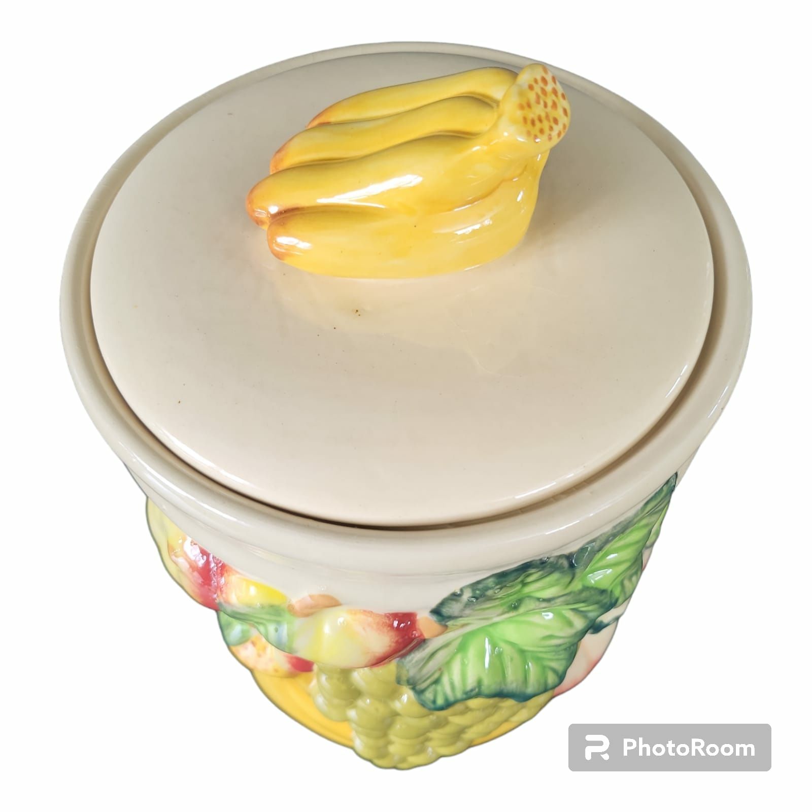 Piękny ceramiczny pojemnik
