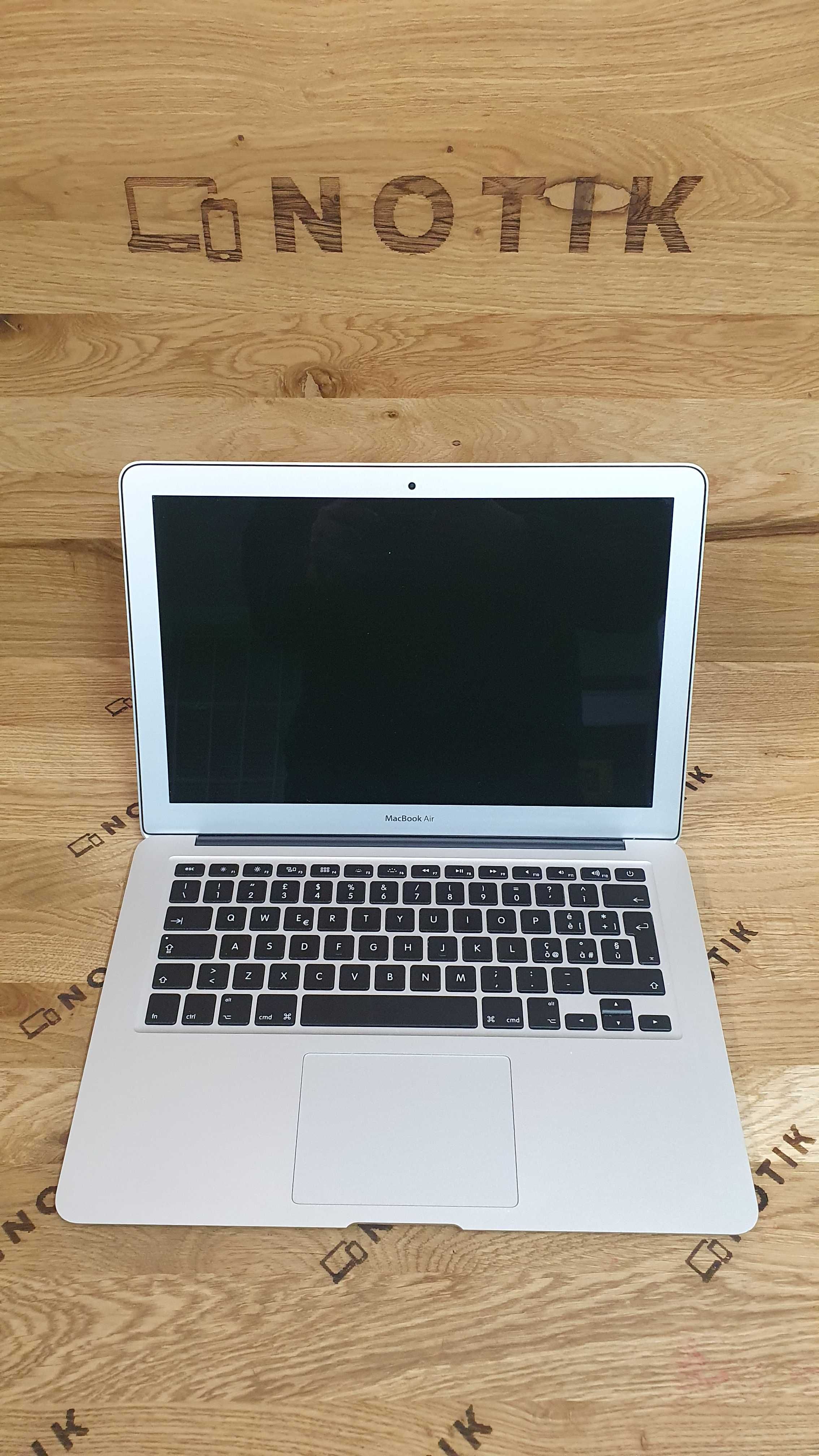 MacBook Air 2017 A1466 i5/8gb/128gb/ (Магазин)