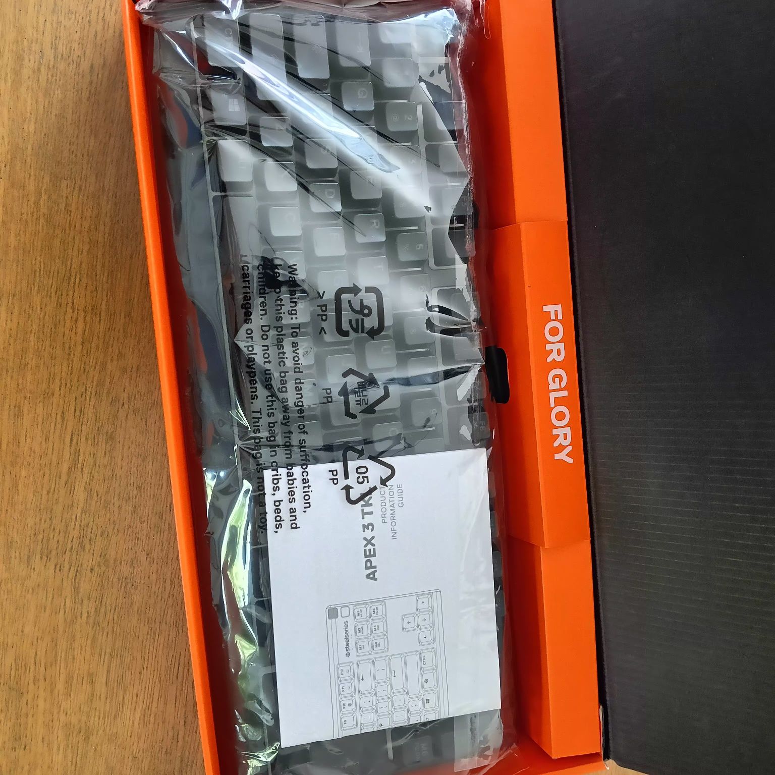 Klawiatura gamingowa SteelSeries Apex 3 TKL.