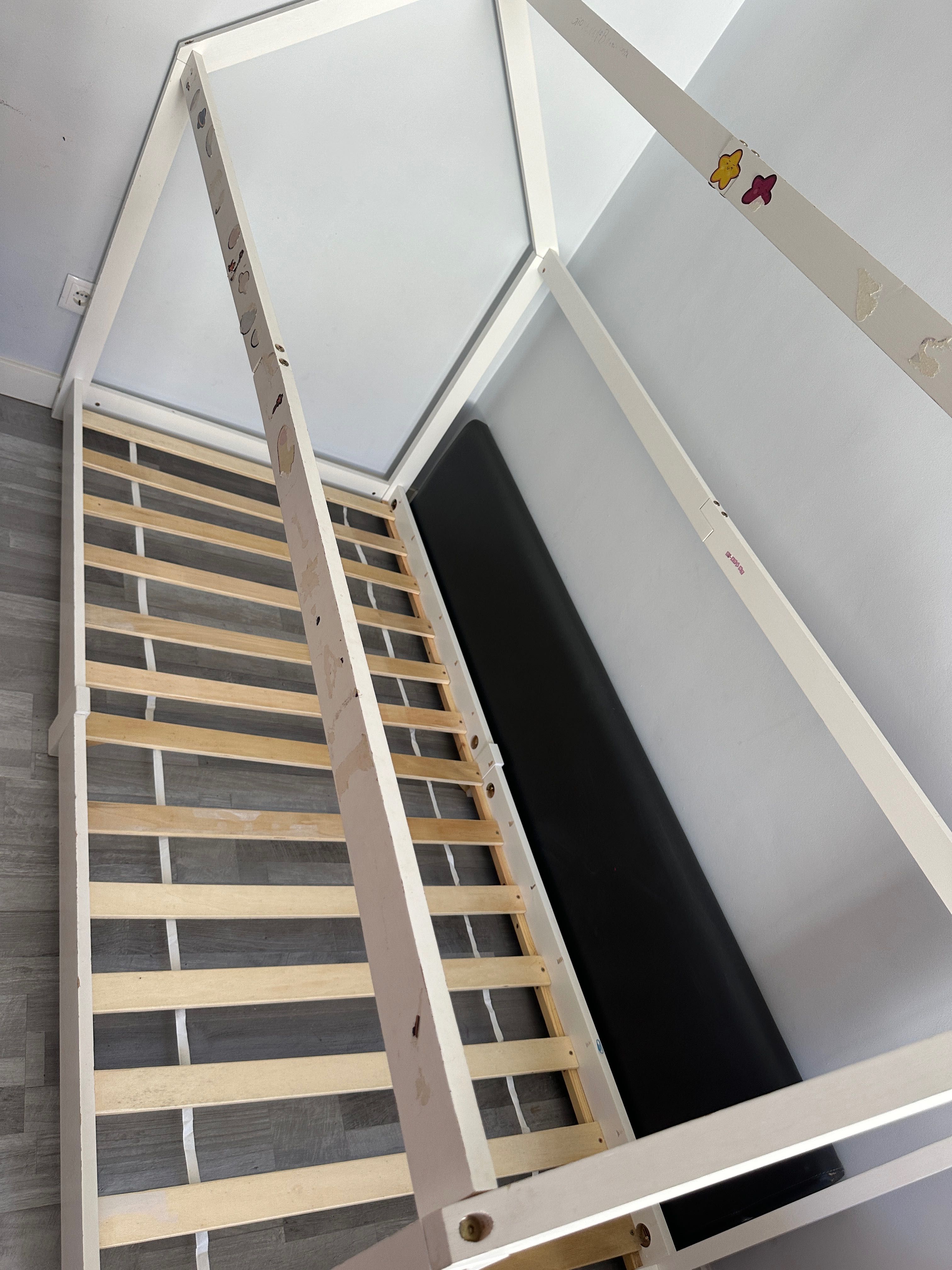 Cama casinha montessoriana