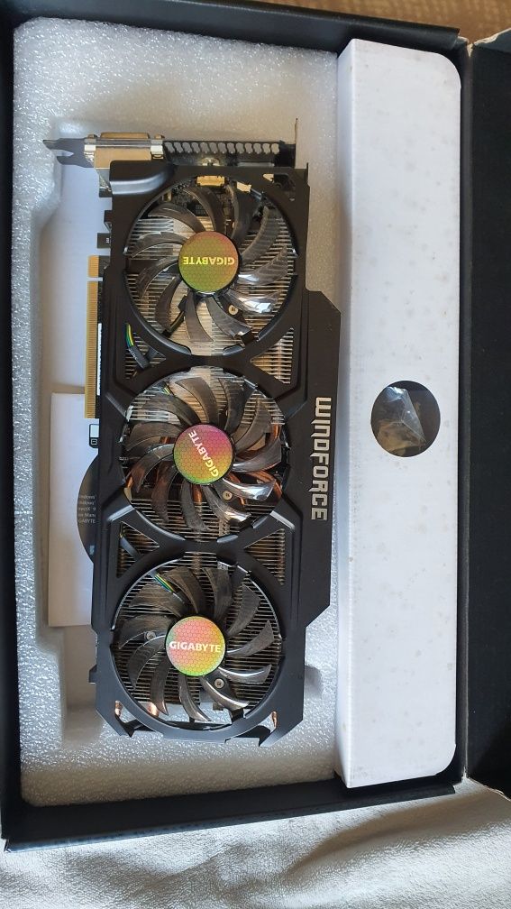 Vendo Gigabyte GTX 780ti Ghz Edition nova!