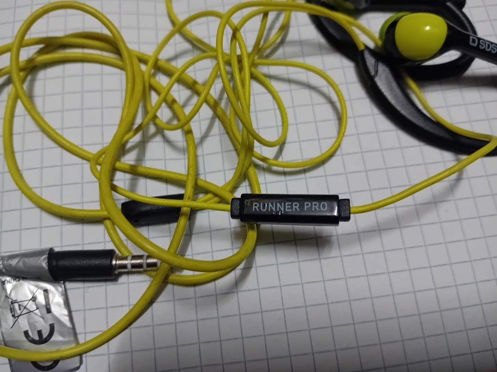Fones de desporto com microfone