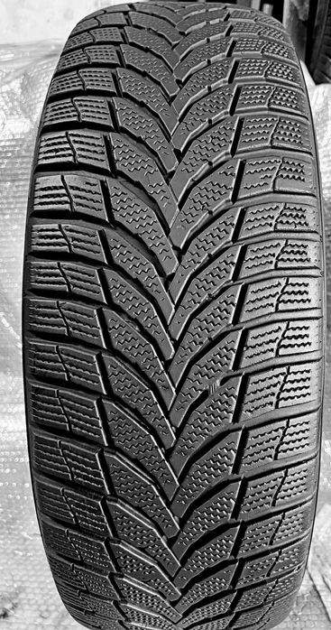 Шини Б/в 235.65.17 пара Nexen