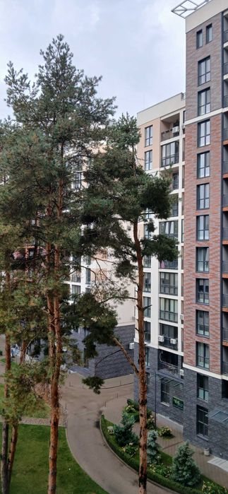 Продаж 3к квартири 105.9 кв.м на вул. Симоненка 30
ЖК Krona Park