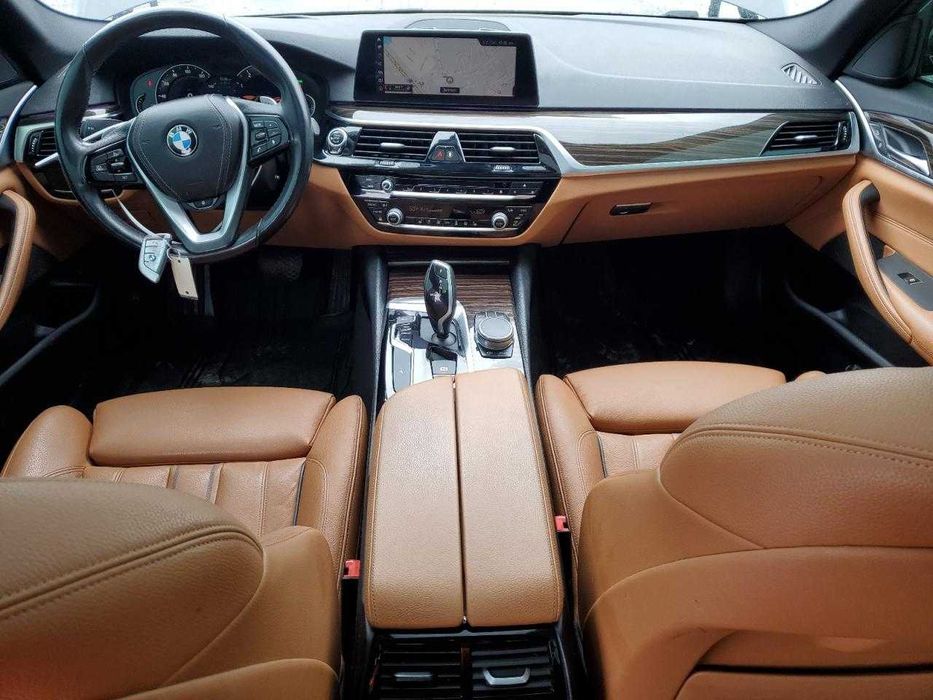 BMW 530 XI 2019 /