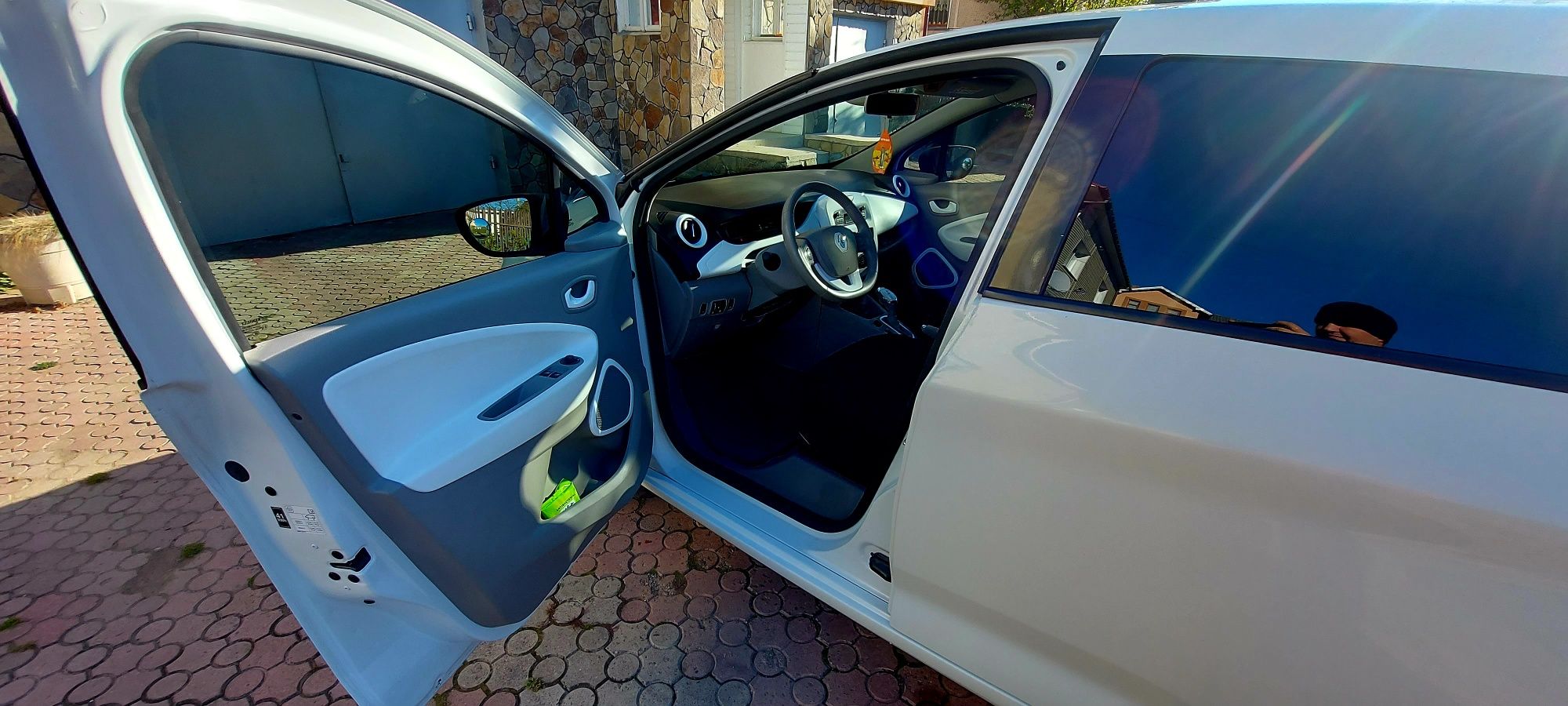 Продам Renault Zoe Q210 41kw