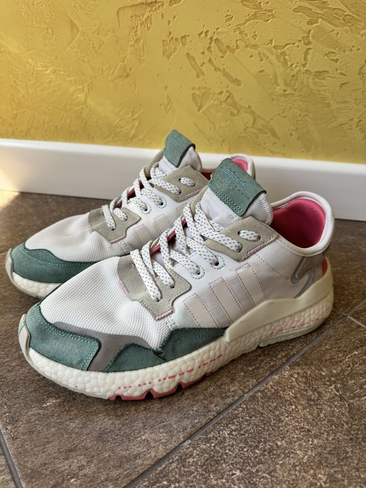 Кросівки adidas оригінальні