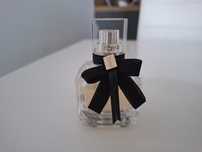 Yves Saint Laurent, Mon Paris

We are sorry that the buyer has not y