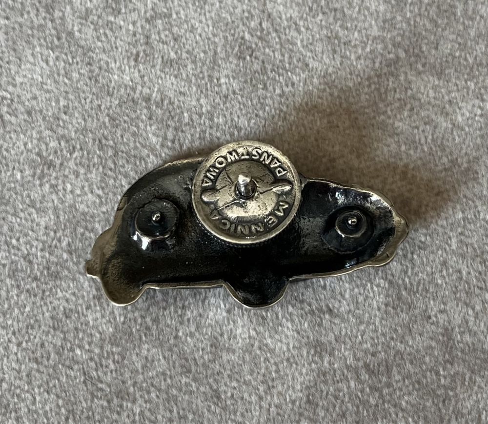 Przypinka pin VW Garbus srebro 0,925