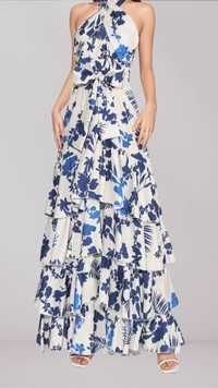 Biało-niebieska sukienka maxi w kwiaty