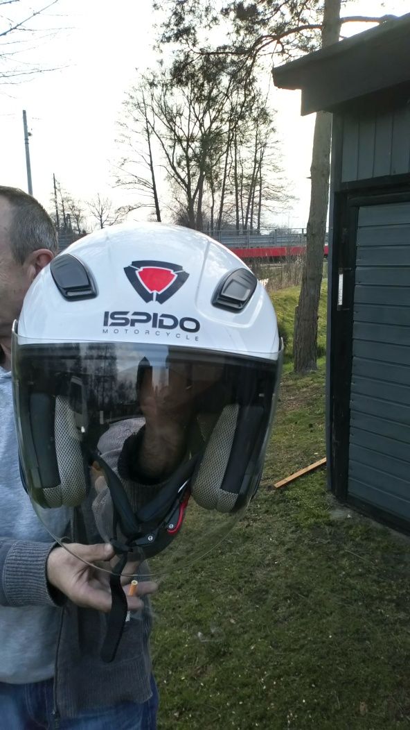 Kask motorowerowy