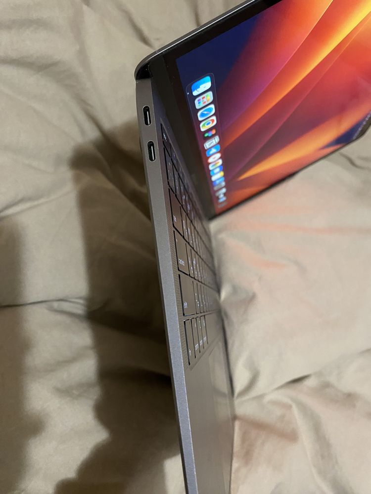 MacBook Air 2019, i5, 8гб, 256gb, space gray