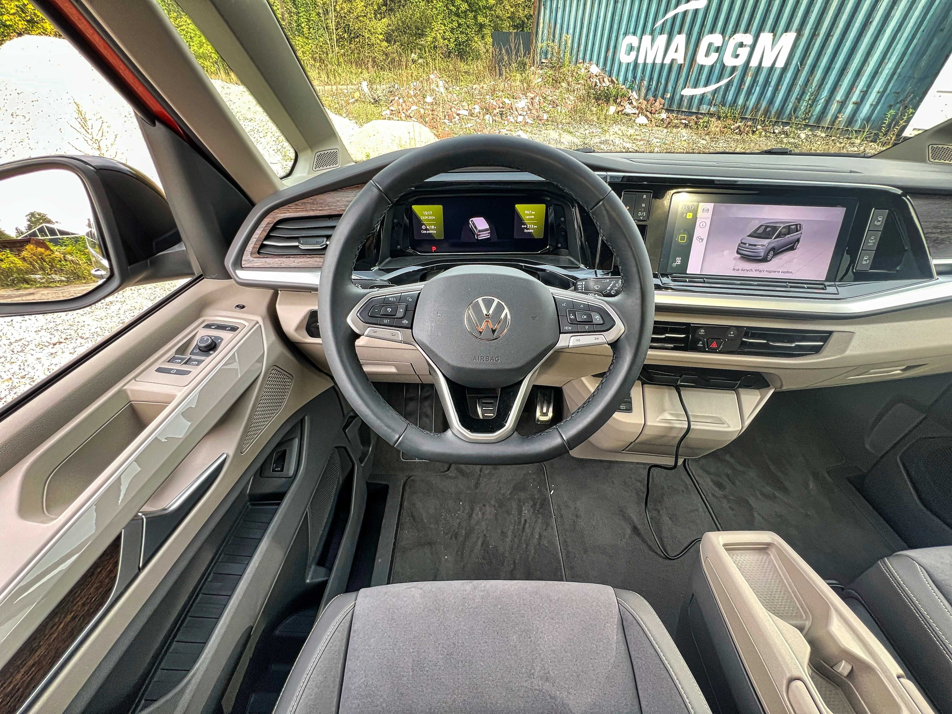 Wynajem busa VW Multivan 2.0TDI DSG 150km HAK 7-osobowy