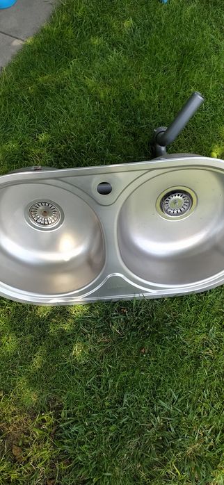 Zlewozmywak dwukomorowy wpuszczany