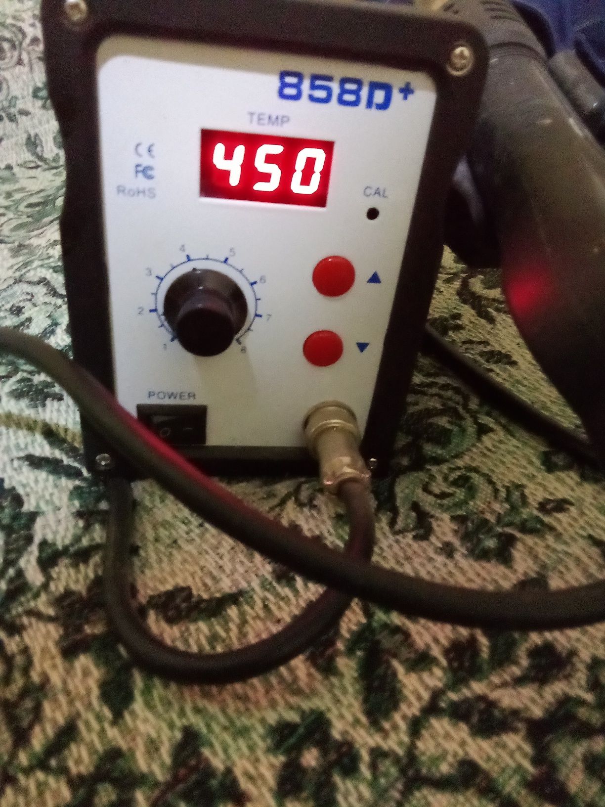 Паяльный фен 858