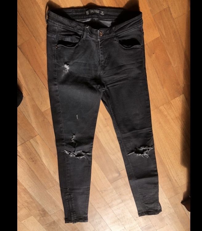 Spodnie/Jeansy z dziurami czarne Zara r.M
