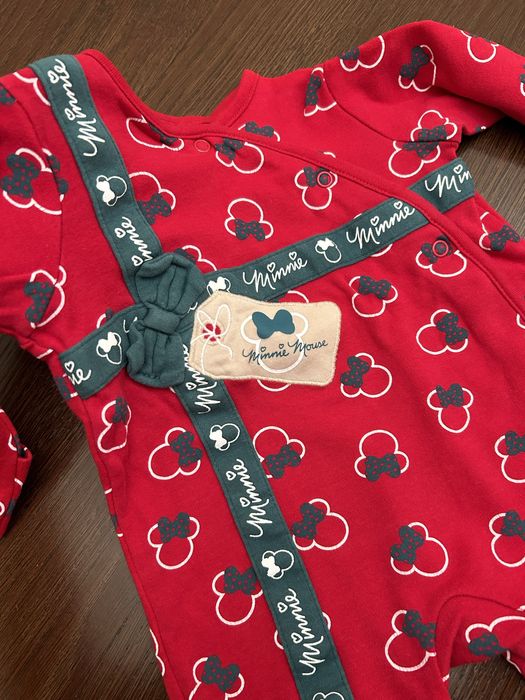 Czerwone śpioszki dziewczęce Minnie Mouse 62-68 pajacyk piżama Disney