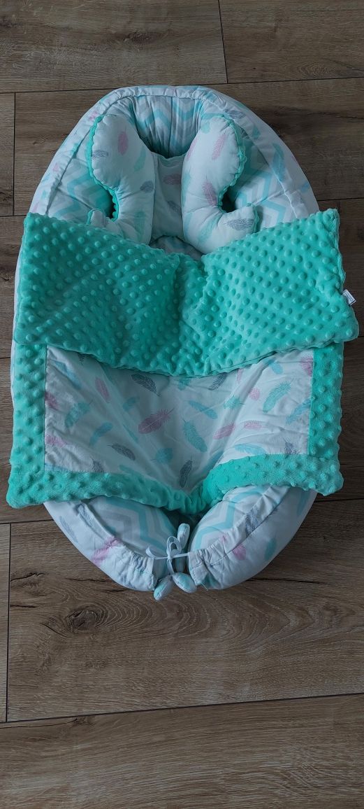 Kokon niemowlęcy kołderka poduszka zestaw makaszka nowy