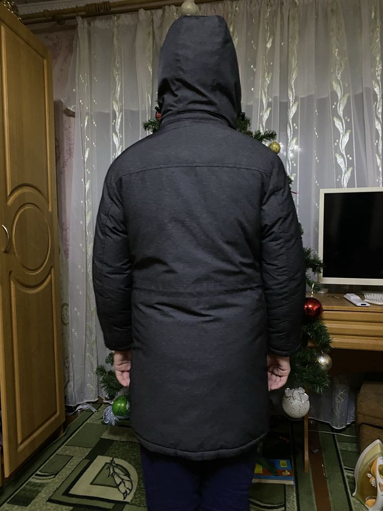 Куртка зимова на хлопчика 146 см