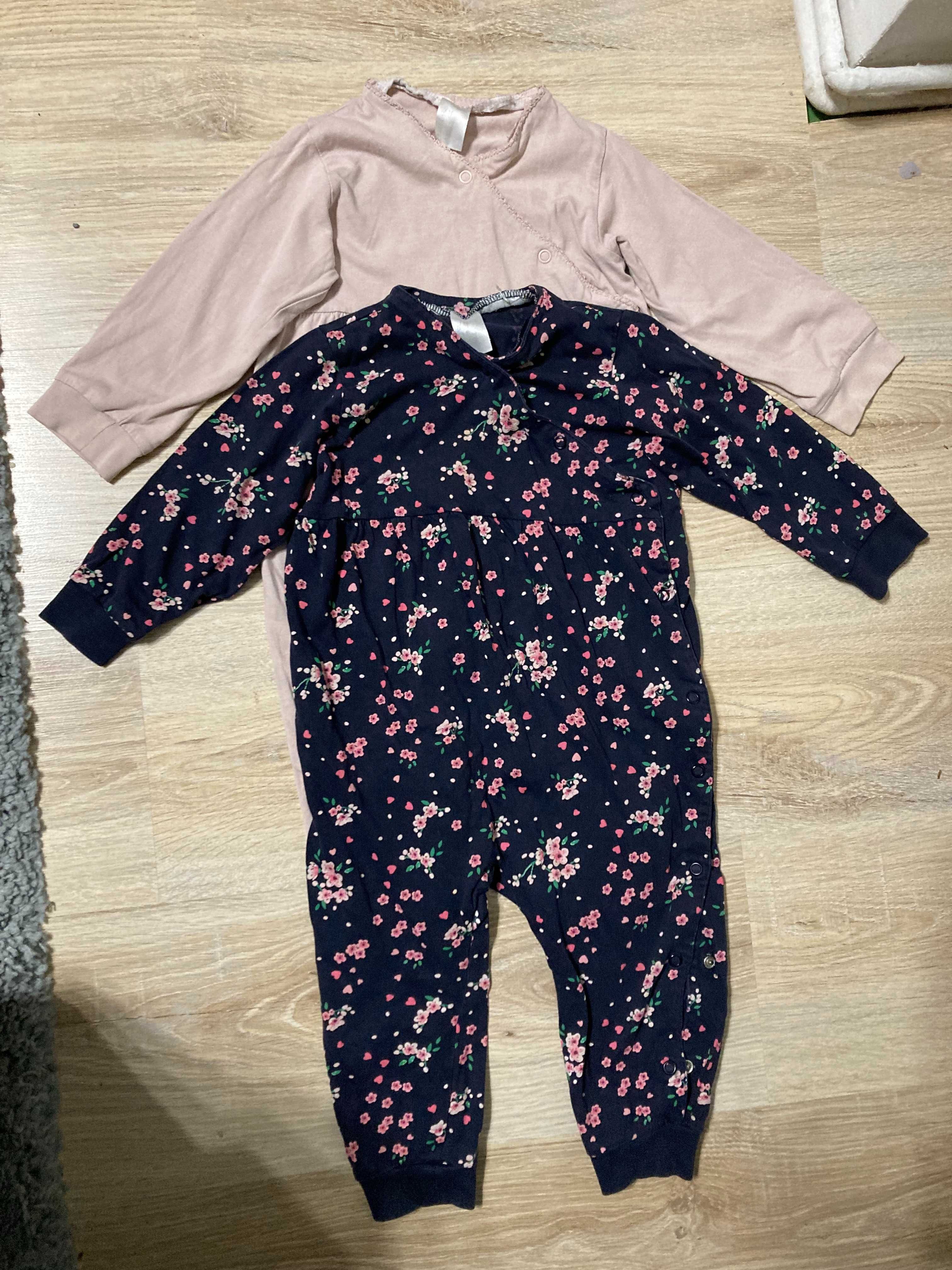 Śliczne śpiochy H&M 86 kwiaty 12-18 mies granat i róż