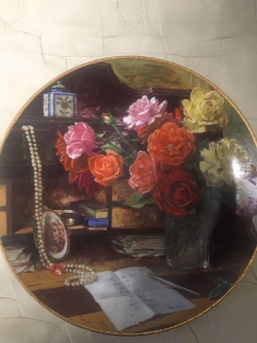 Тарелки декоративные.