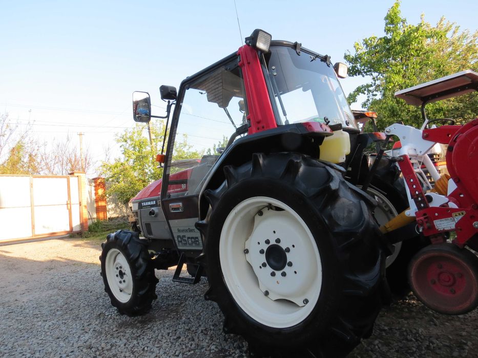 Yanmar японський мінітрактор трактор