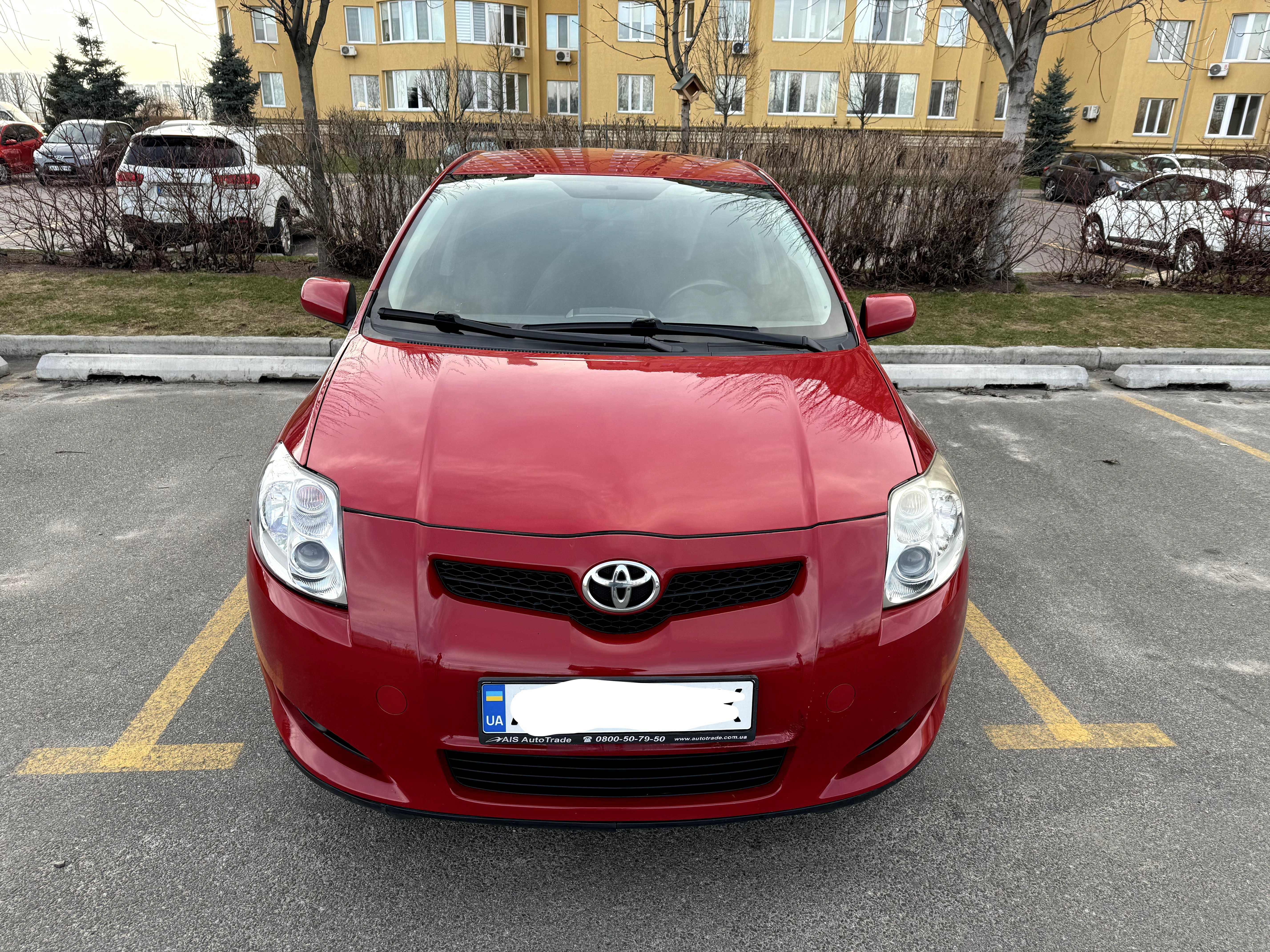 Toyota auris 1.6 газ