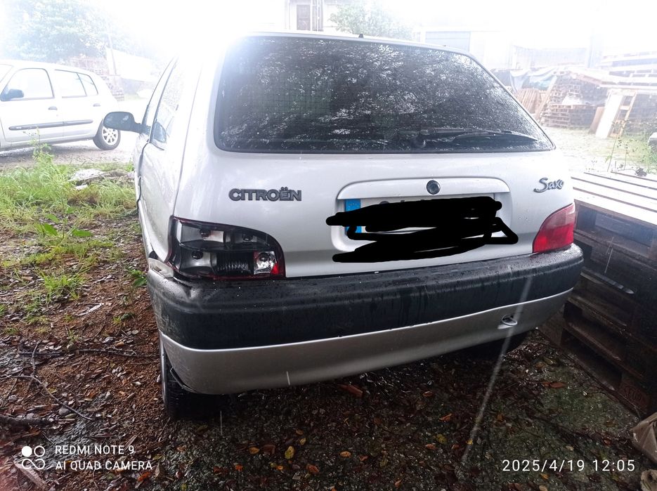 Citroen Saxo 2 lugares sem motor com documentos