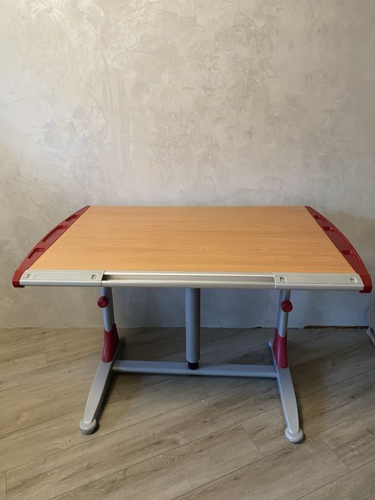 Шкільна парта  comf pro / школьная парта комф про