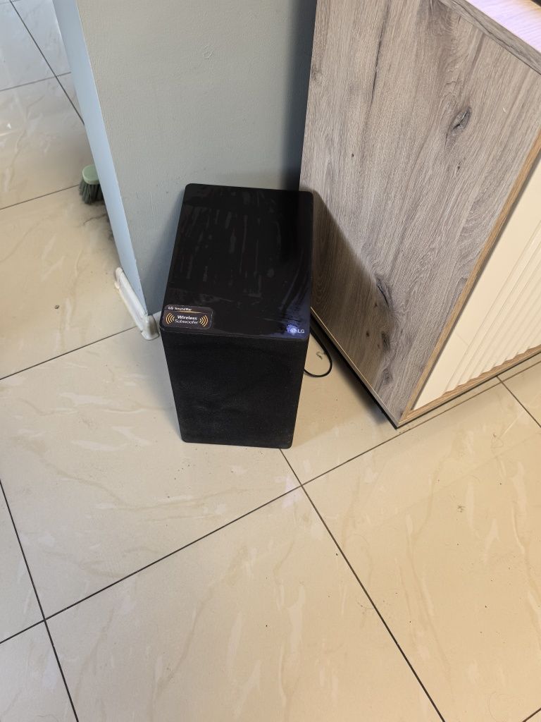 Soundbar LG SP8YA +dostawka LG SPK8-S