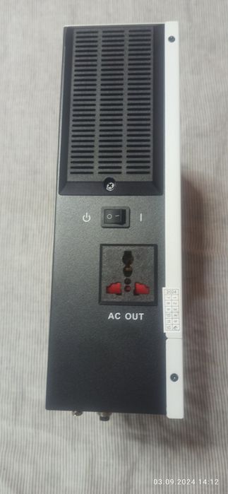 Гибридный солнечный инвертор Daxtromn 1 кВт 12В