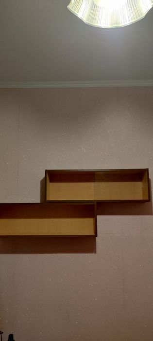 Книжные чешские полки, 4 штукии