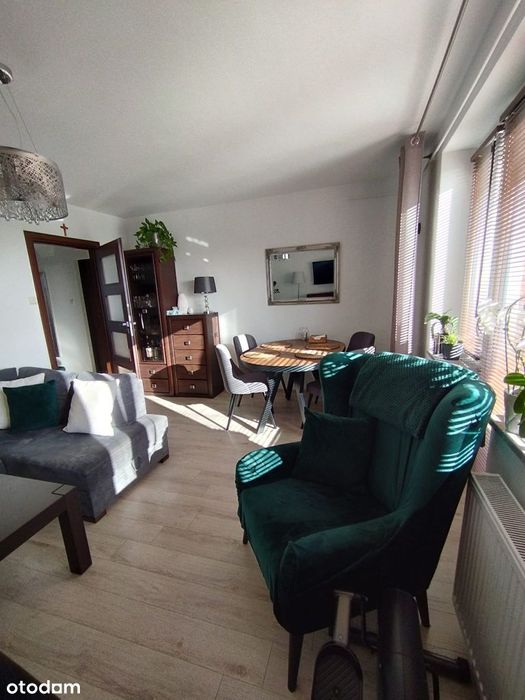 Słoneczne dwupoziomowe mieszkanie w centrum