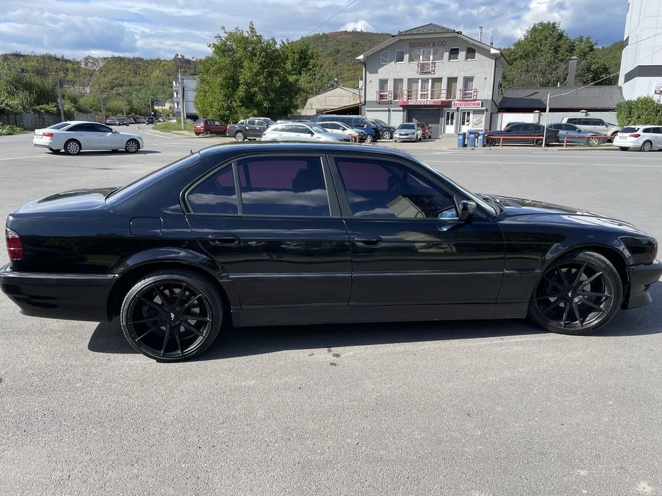 Bmw 735i e38 Гарний стан!