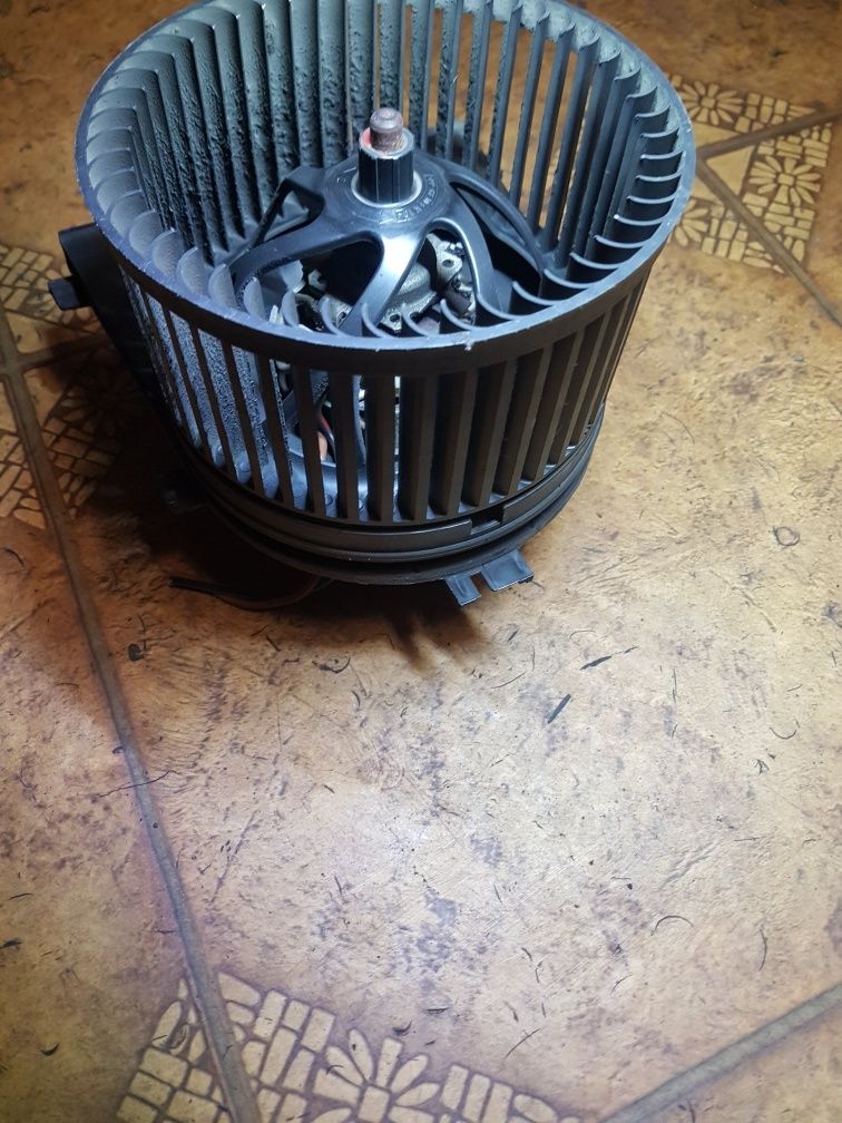 Dmuchawa nawiewu wentylator VW Bora 1.9TDI  1J181  9021A