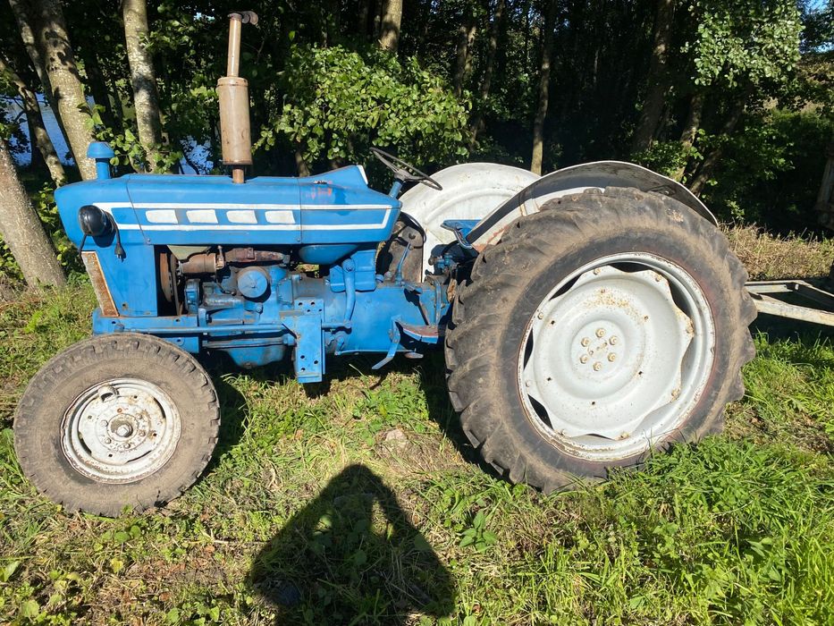 Sprzedam ciągnik ford 4000