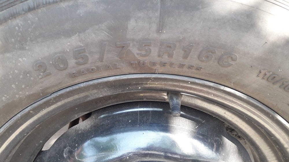 Nysa Żuk Lublin bus laweta Sava Trenta 205/75R16C 195/75R16C wzmacnian