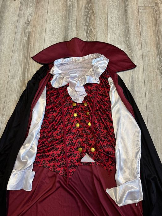 Костюм вампіра Дракула