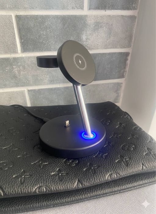 Зарядка 3-в-1 для Apple MagSafe